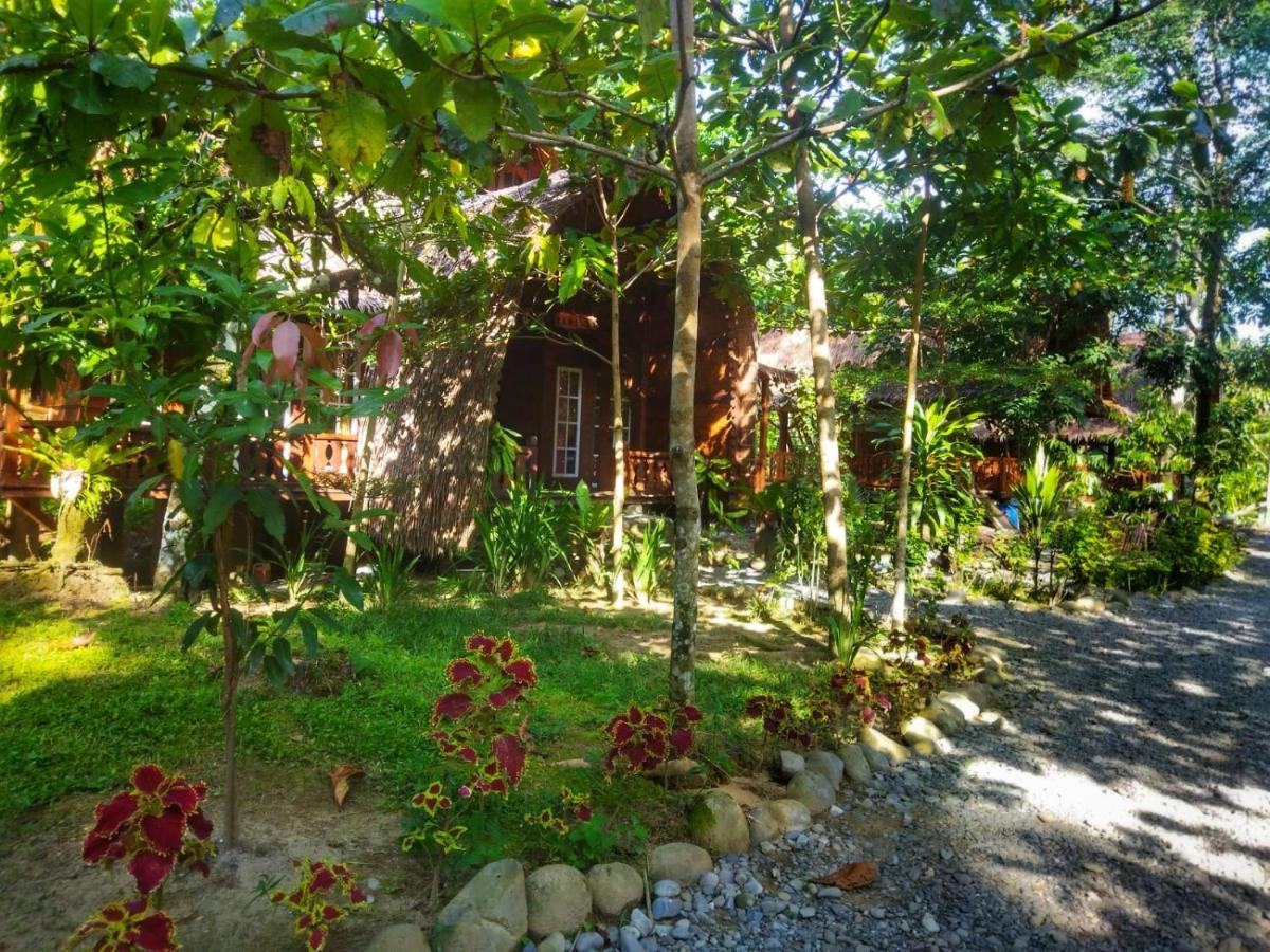 Etalauser Jungle Gate Ecoresort Bukit Lawang Exteriör bild