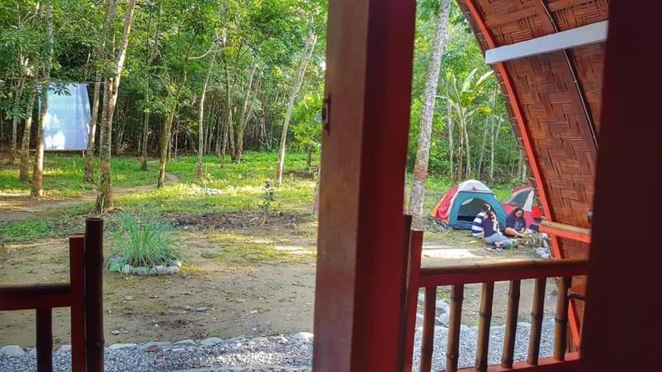 Etalauser Jungle Gate Ecoresort Bukit Lawang Exteriör bild